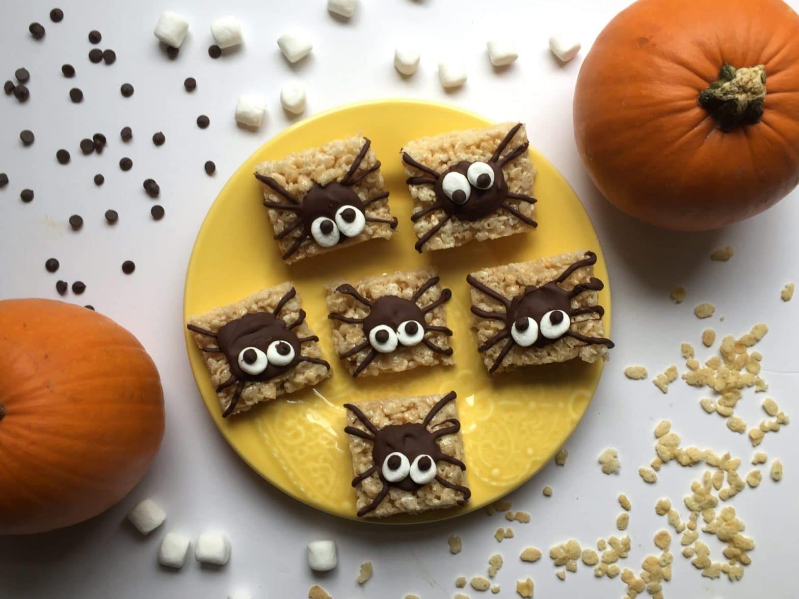 Spider Rice Krispie Treats | Easy Halloween Treats!