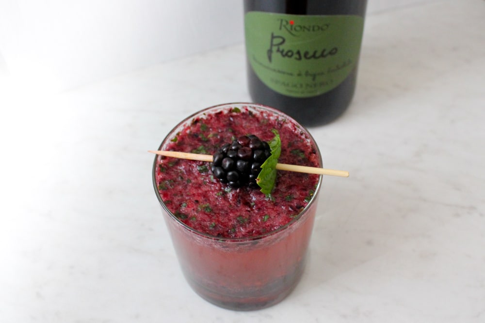 Blackberry-Mint-Prosecco-Cocktail-Recipe