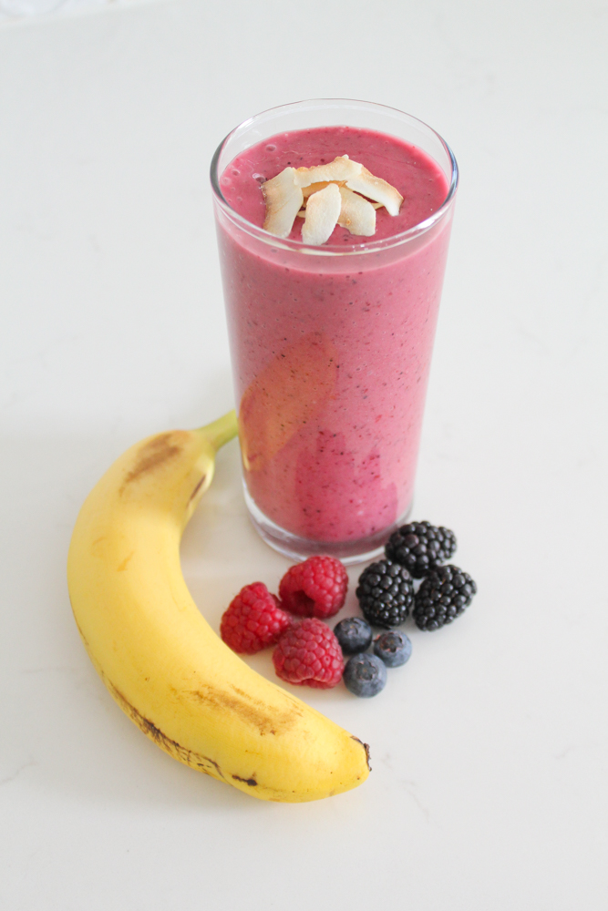 berry smoothie recipe with yogurt