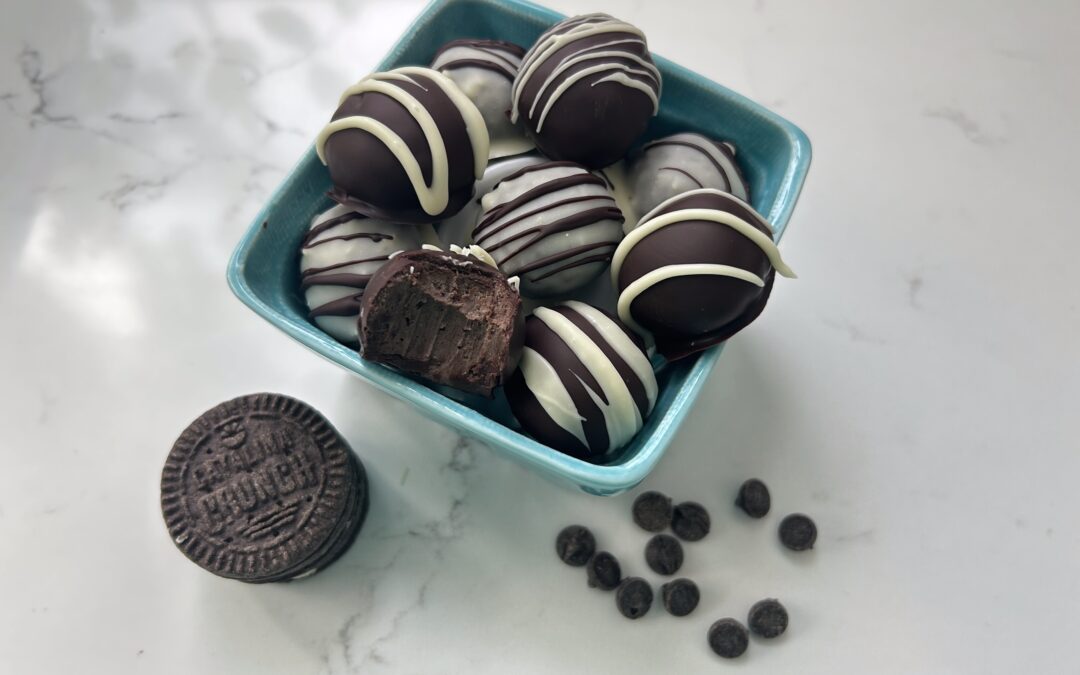 No Bake Oreo Balls Recipe [Truffles] (Gluten Free, Keto)